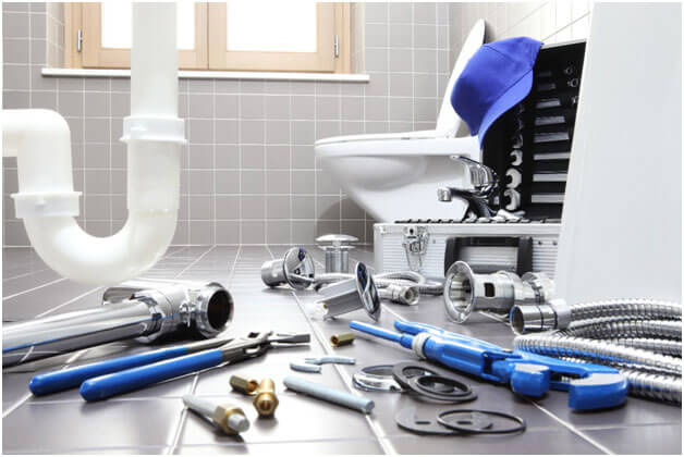 Cleaning-and-Unclogging-Drain