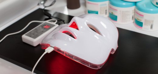 LED face mask